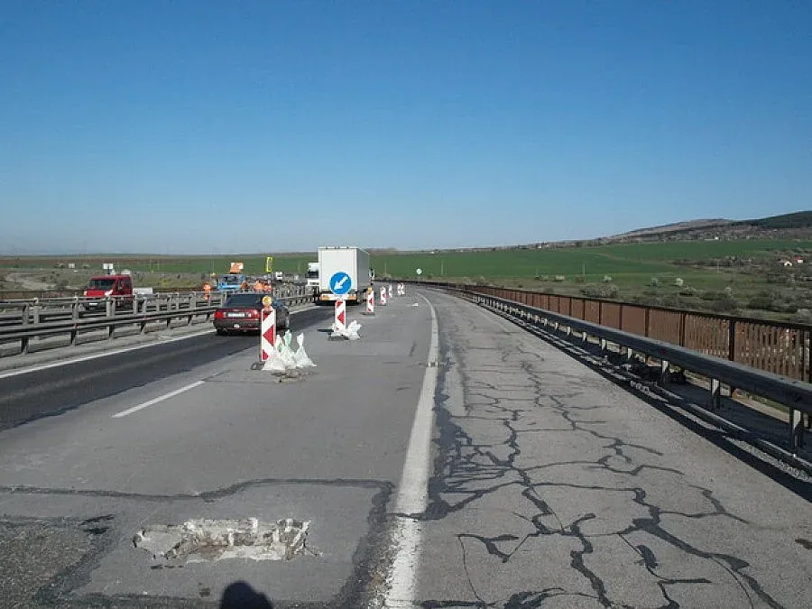 Ремонтират магистрала "Хемус" край Варна