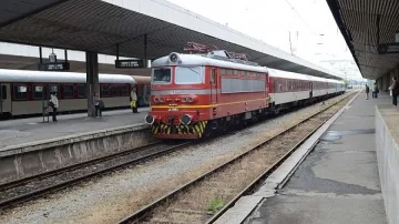 Запорираха сметки на БДЖ-Пътнически превози