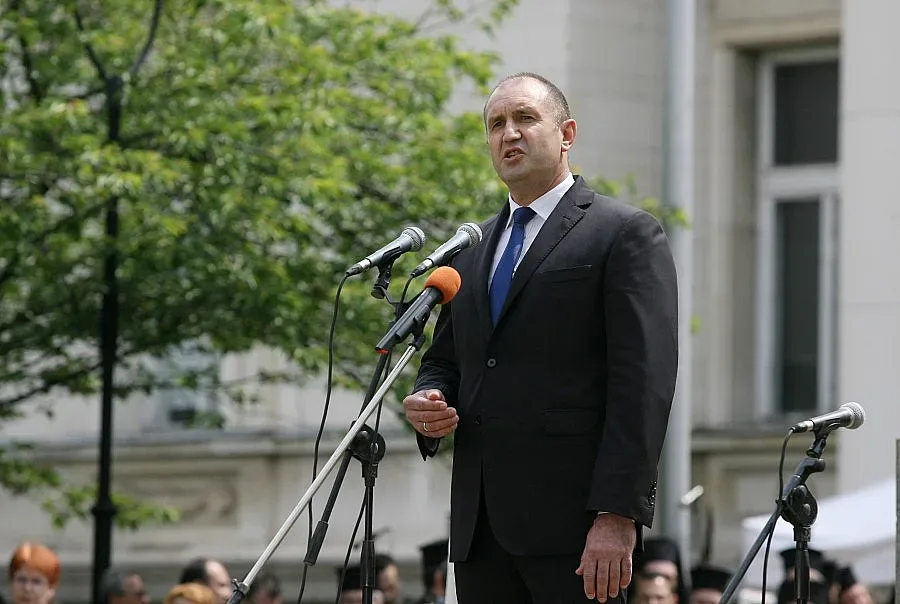 Президентът: Русия трябва да ни уважава, мястото на България е в еврозоната