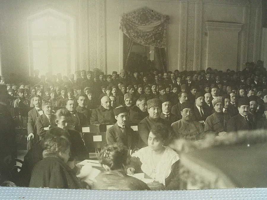 За 23 месеца Азербайджан свърши работа, равна на век