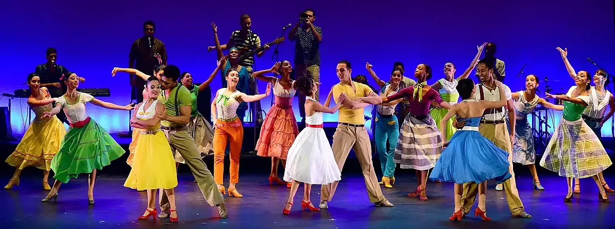 Световноизвестният спектакъл „Куба Вибра“ гостува в Панагюрище