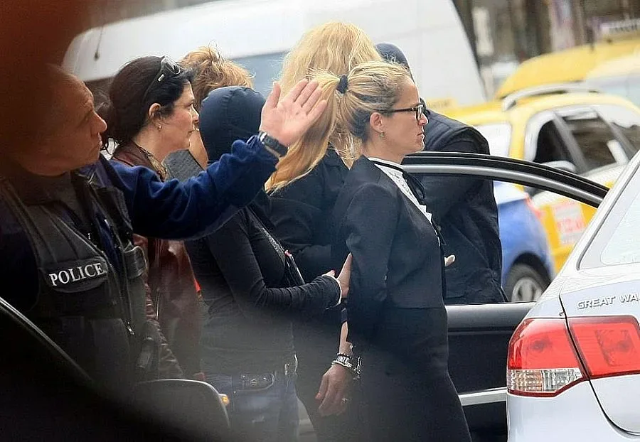 Иванчева не е нарушила закона, като е работила от ареста, увери Марковски