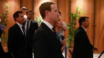 Евродепутатите не били доволни от отговорите на Марк Зукърбърг