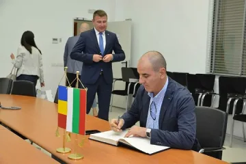 Цветанов посети Центъра за наблюдение на трафика в Черно море