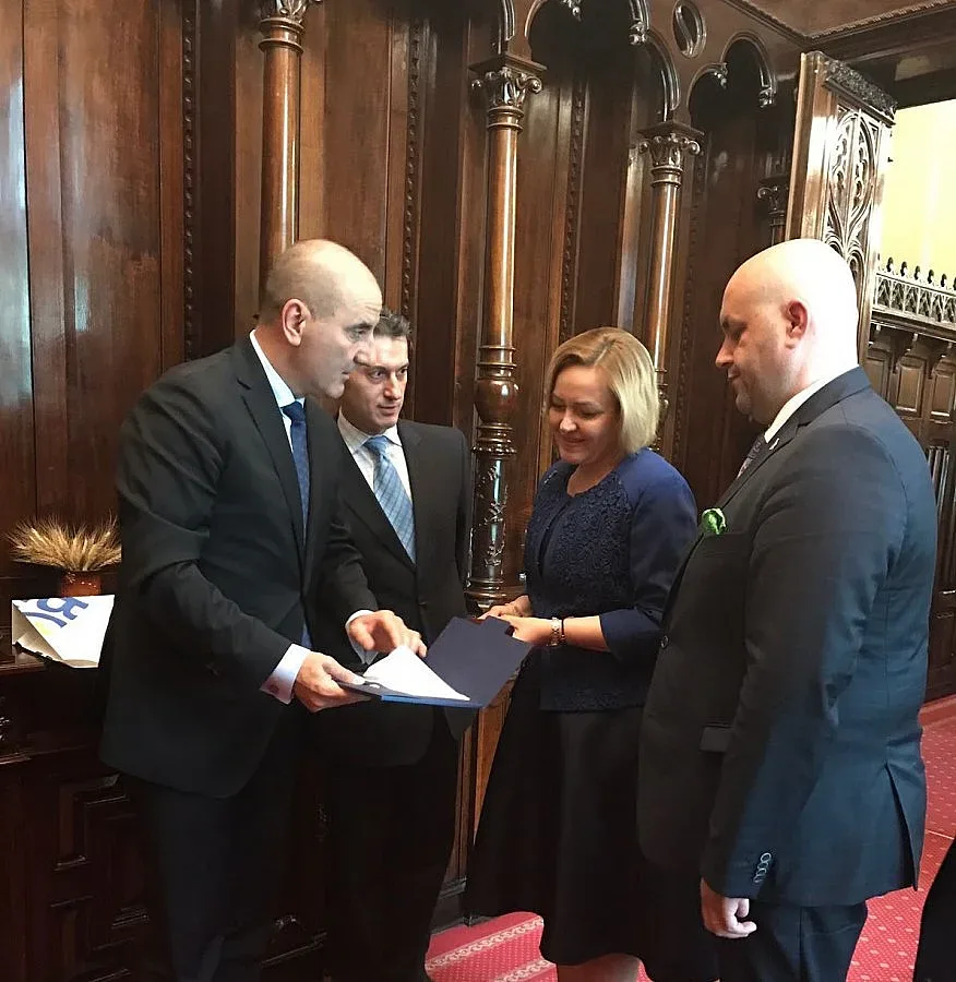 Цветанов: Като политици важно е да се опитваме да бъдем полезни (ОБОБЩЕНИЕ) СНИМКИ