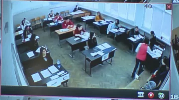 Над 112 хил. ученици се явиха на изпит по литература