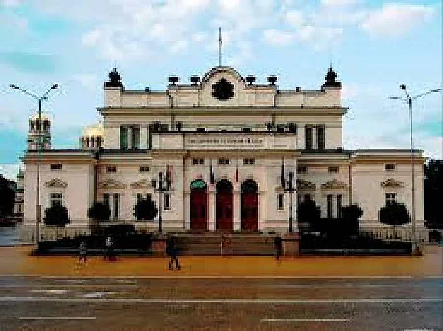 Парламентът прие доклада за сделката за ЧЕЗ