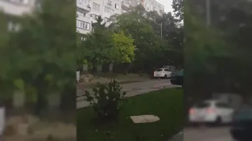 Буря и градушка удариха Северна България