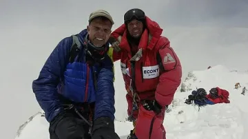 Скатов: Поклон, Бояне, Бог да даде сила на близките му!