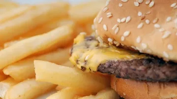 СЗО: Да спрем употребата на трансмазнините до 5 години