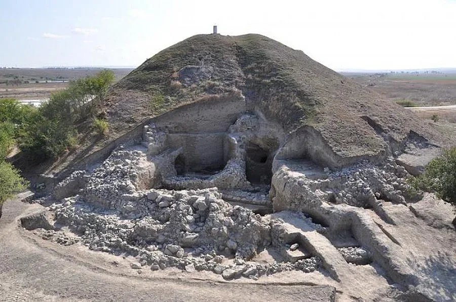 "СТАНДАРТ" ПОКАЗВА В БЕРЛИН КАКВО СМЕ ДАЛИ НА ЕВРОПА