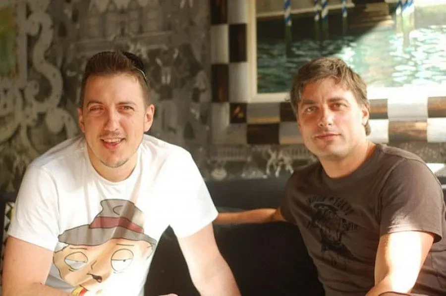 Братът на Владо Карамазов прави тортата за сватбата на Меган и Хари