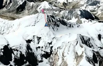 ИЗДИРВАНЕТО НА БОЯН. Китайският екип тръгна към върха /ОБНОВЕНА/