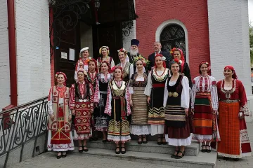 Триумф на „Драгостин фолк национал“ в Москва