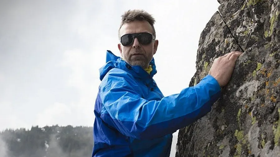 Буря отказа хеликоптерите, пратени за Боян