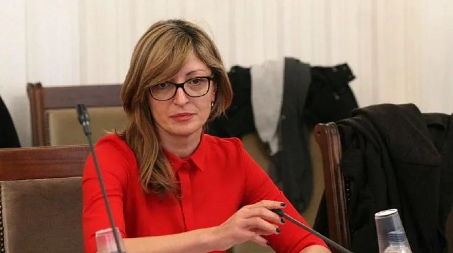 Захариева: Теодора ще получи адекватно лечение