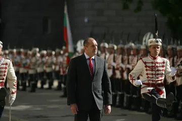 Радев призова да не се делим на 9 май