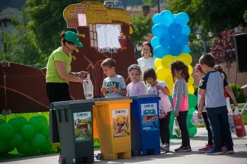 Деца събираха разделно отпадъци