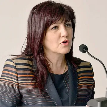 Караянчева: Нова коалиция няма да има