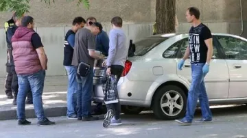 Хванаха служители на Здравната каса с подкуп