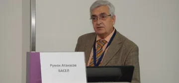 НА ФОРУМА НА АИКБ И "СТАНДАРТ". Румен Атанасов: Индустрията ни е развита благодарение на държавните стипендии