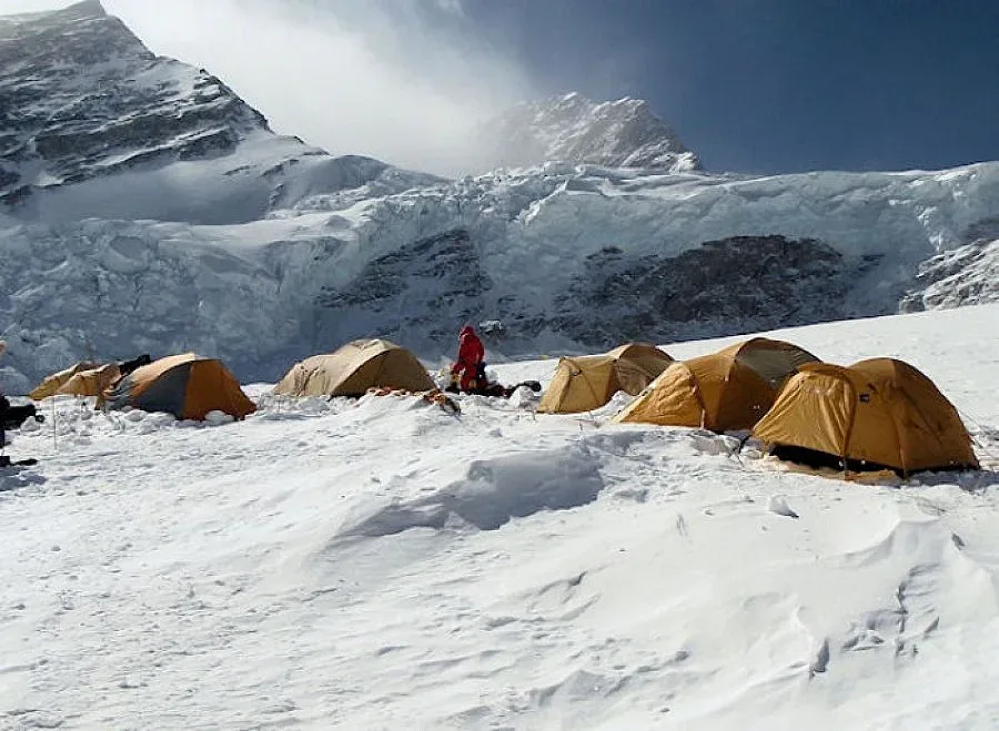 ОБЗОР: Изчезна алпинистът Боян Петров