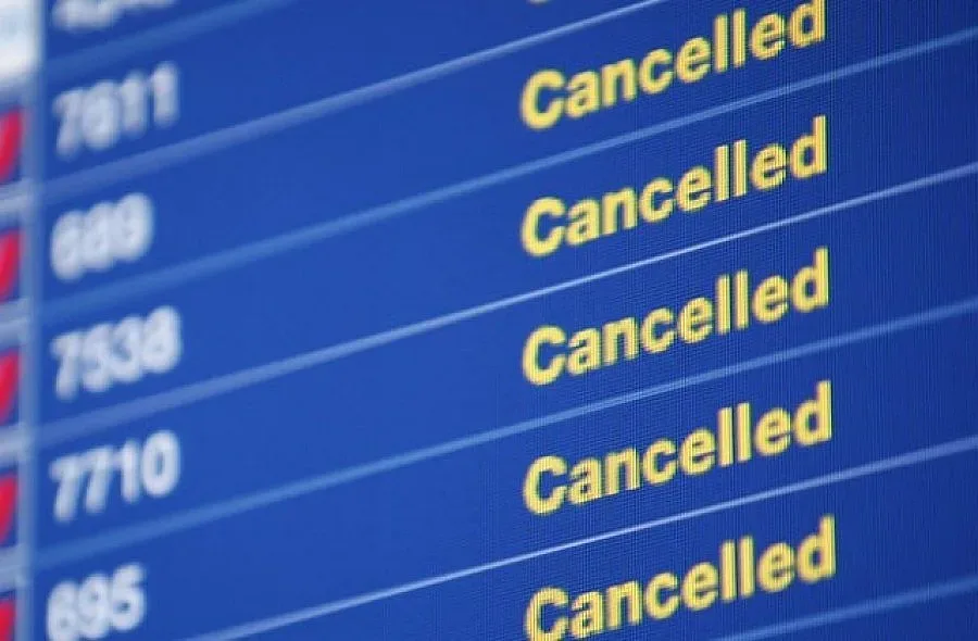 Разквартируваха блокираните българи в Рим, 35 са на хотел