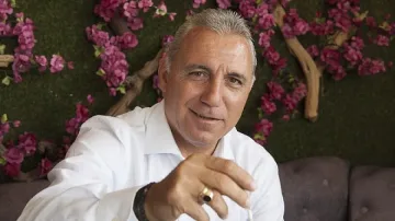 Стоичков ще коментира мондиала за българските зрители