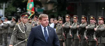 Каракачанов: Българските политици извършиха престъпление към българската армия