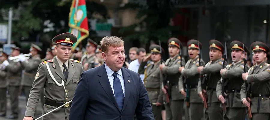 Каракачанов: Българските политици извършиха престъпление към българската армия