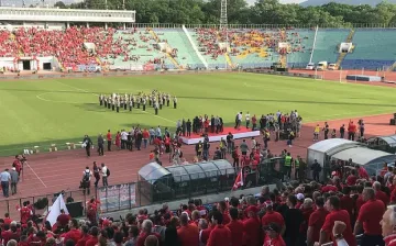 Стоичков, Бербатов и Пената кацнаха с хеликоптер за юбилея