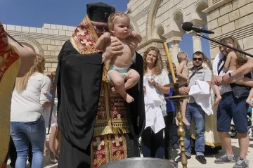 Масово кръщение в Голямата базилика