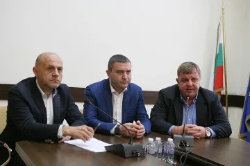 Кабинетът решава за модернизацията на армията в Деня на победата