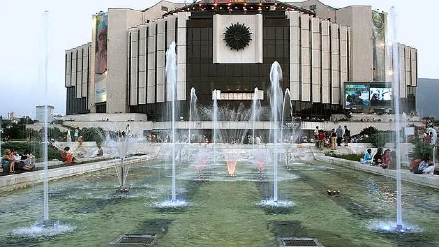 Летен понеделник