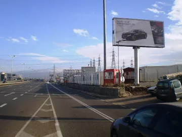 Стъки отвя патрулка, има ранени полицаи