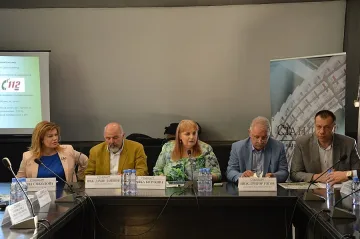 НА ДИСКУСИЯТА НА "СТАНДАРТ" "ПАЗИ ГОРАТА". Славка Бозукова: 94% от пожарите са човешка небрежност