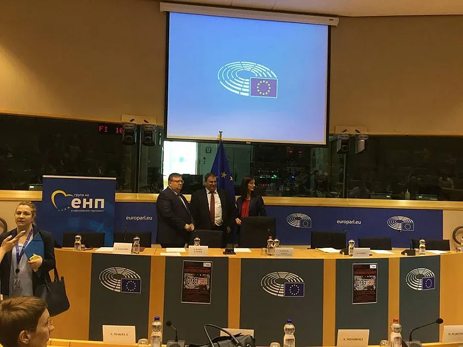 Мария Габриел: Кибератаките не познават граници