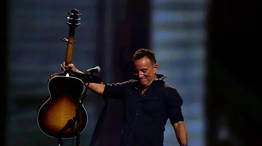 Продават на търг ръкописа на хита „Born to Run“ на Брус Спрингстийн