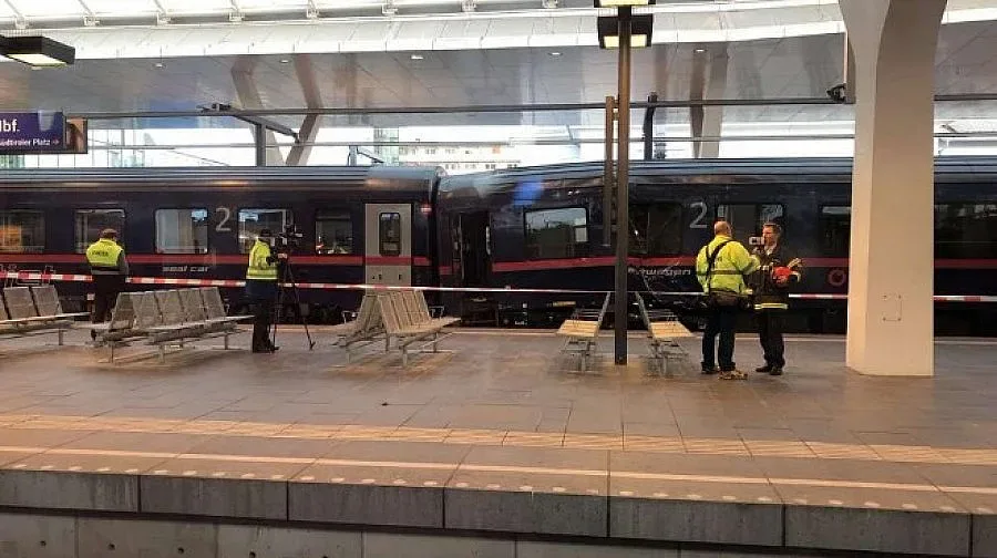 Два влака се удариха, над 30 души са ранени