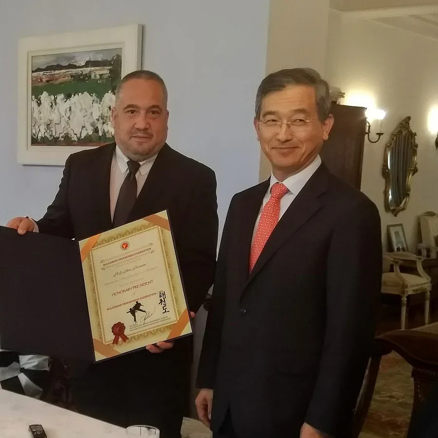 Посланикът на Южна Корея стана почетен президент на родното таекуондо