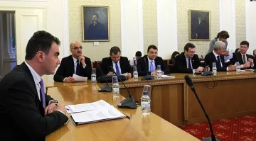 Комисията за ЧЕЗ иска удължаване на работата си