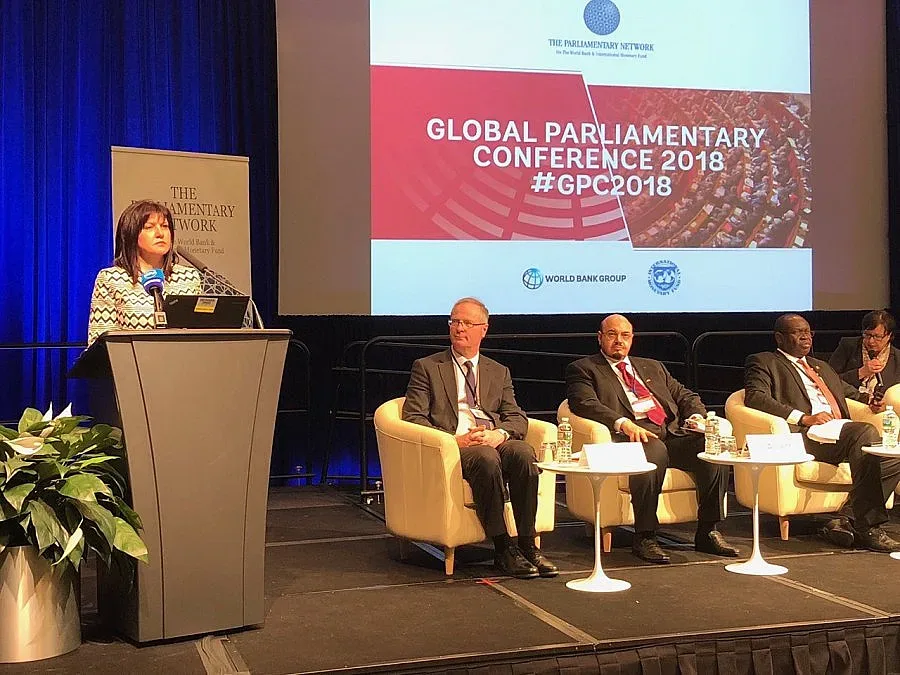 Караянчева с ключово изказване пред Глобалната парламентарна конференция