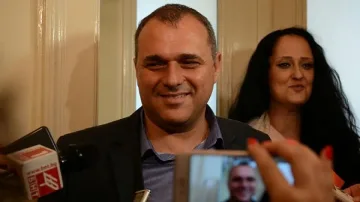 Разкол между ВМРО и НФСБ за връщането на тютюневия дим в заведенията