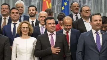 Брюксел препоръчва започване на преговори с Македония за членство в ЕС