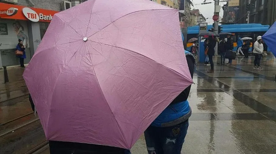 Облаци и дъжд