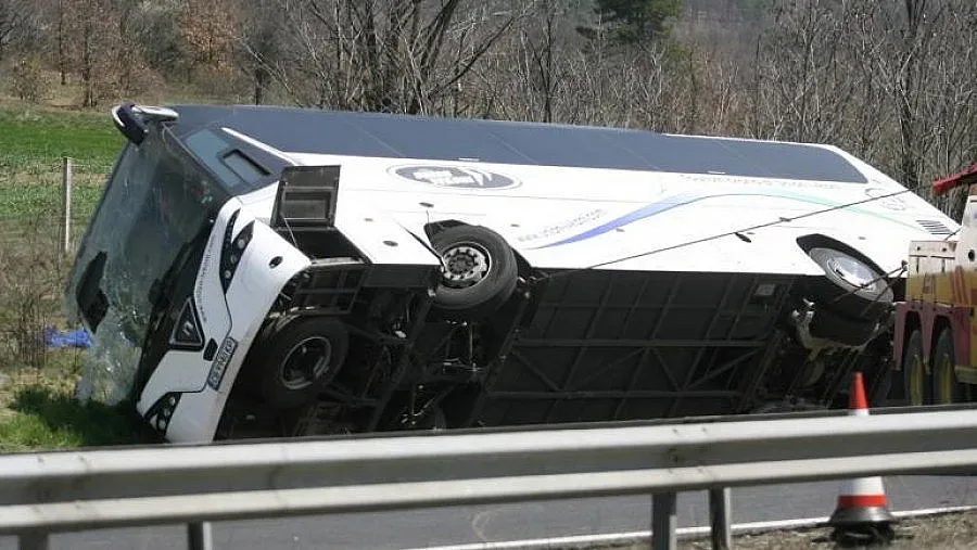 Жената, ударила автобуса на „Тракия”, е в ареста