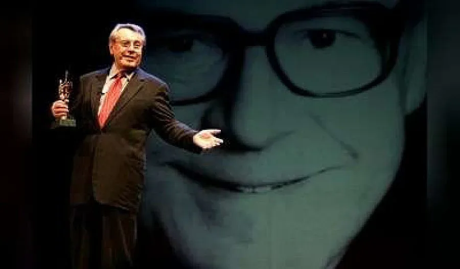 Почина Милош Форман