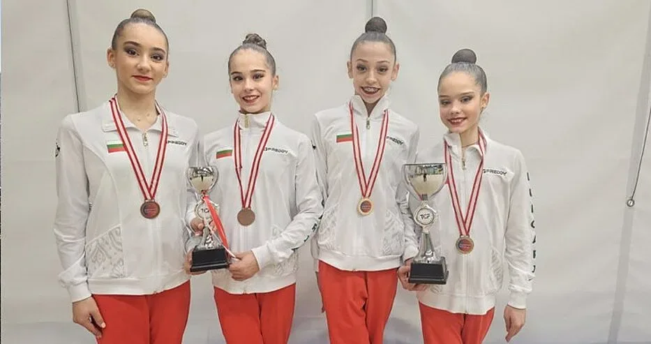 Браво! Гимнастичките ни грабнаха бронз в Истанбул