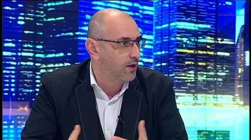 Европа е като щраус в световната буря