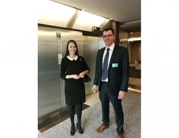 Ева Майдел разговаря с вицепрезидента на Фейсбук